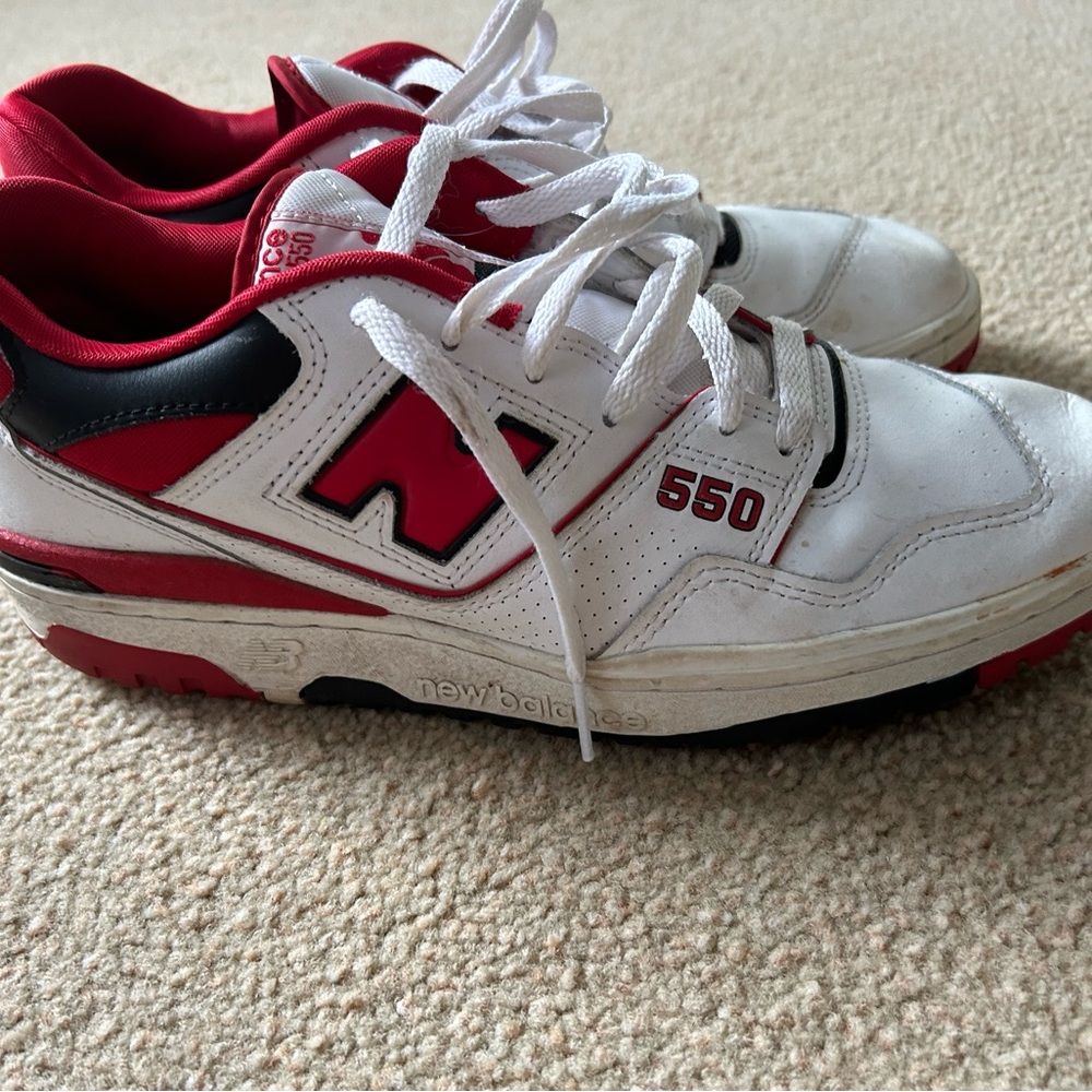 New Balance 550s.  Size 9.5